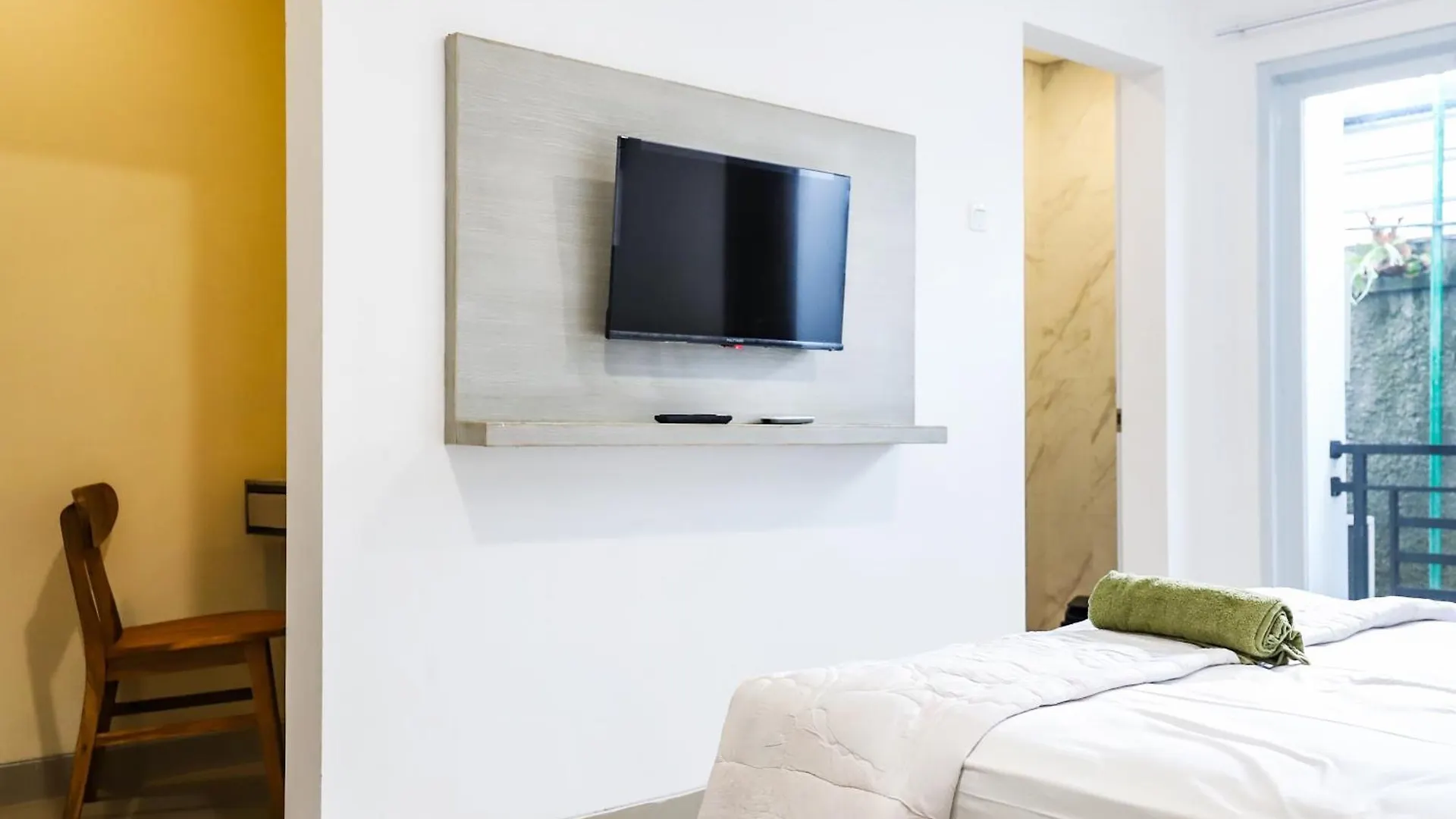 White Blue House 3 - Pvt Room, Shared Pool&Kitchen 乌布