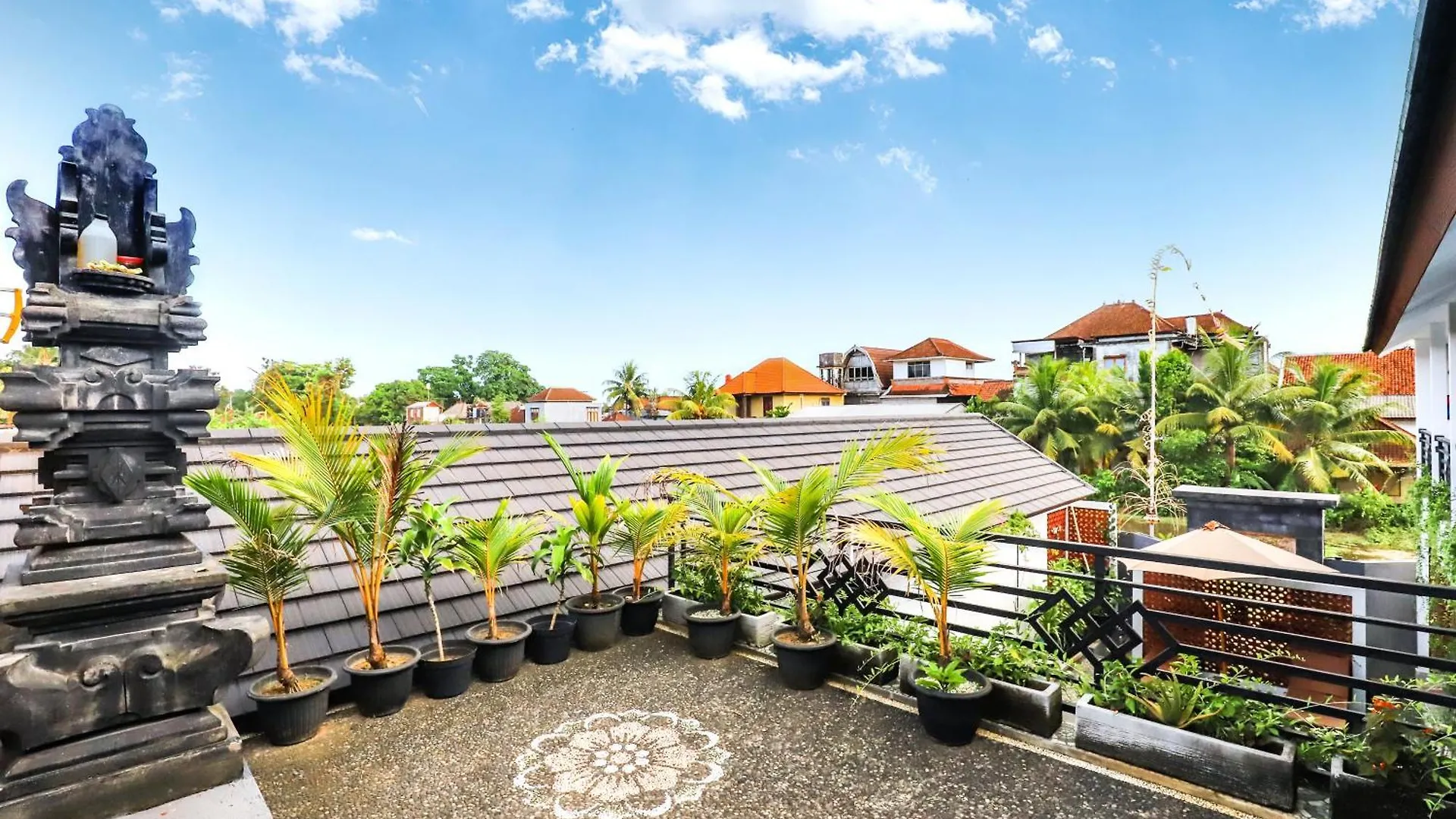 White Blue House 3 - Pvt Room, Shared Pool&Kitchen 乌布 招待所