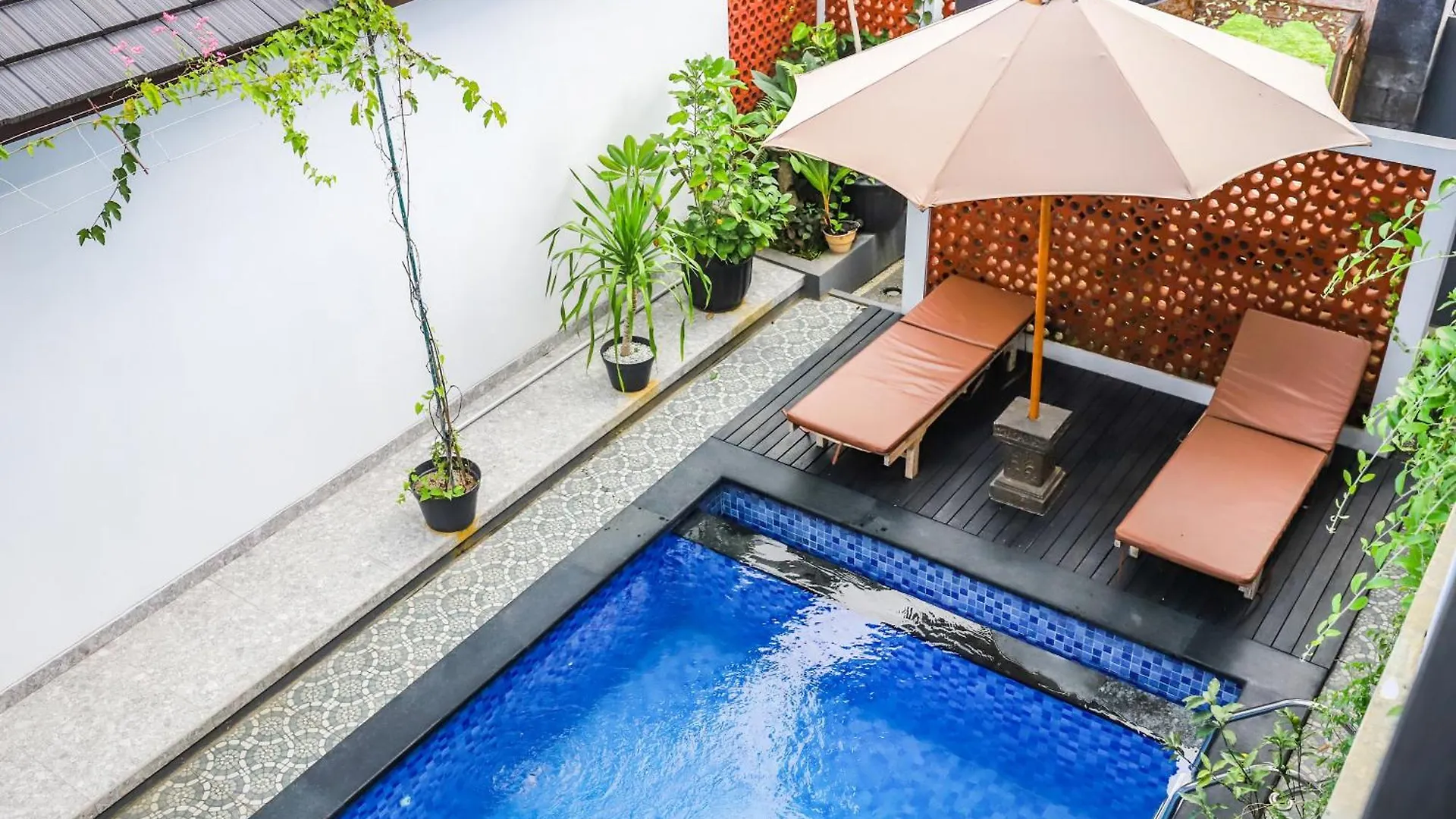 White Blue House 3 - Pvt Room, Shared Pool&Kitchen Убуд